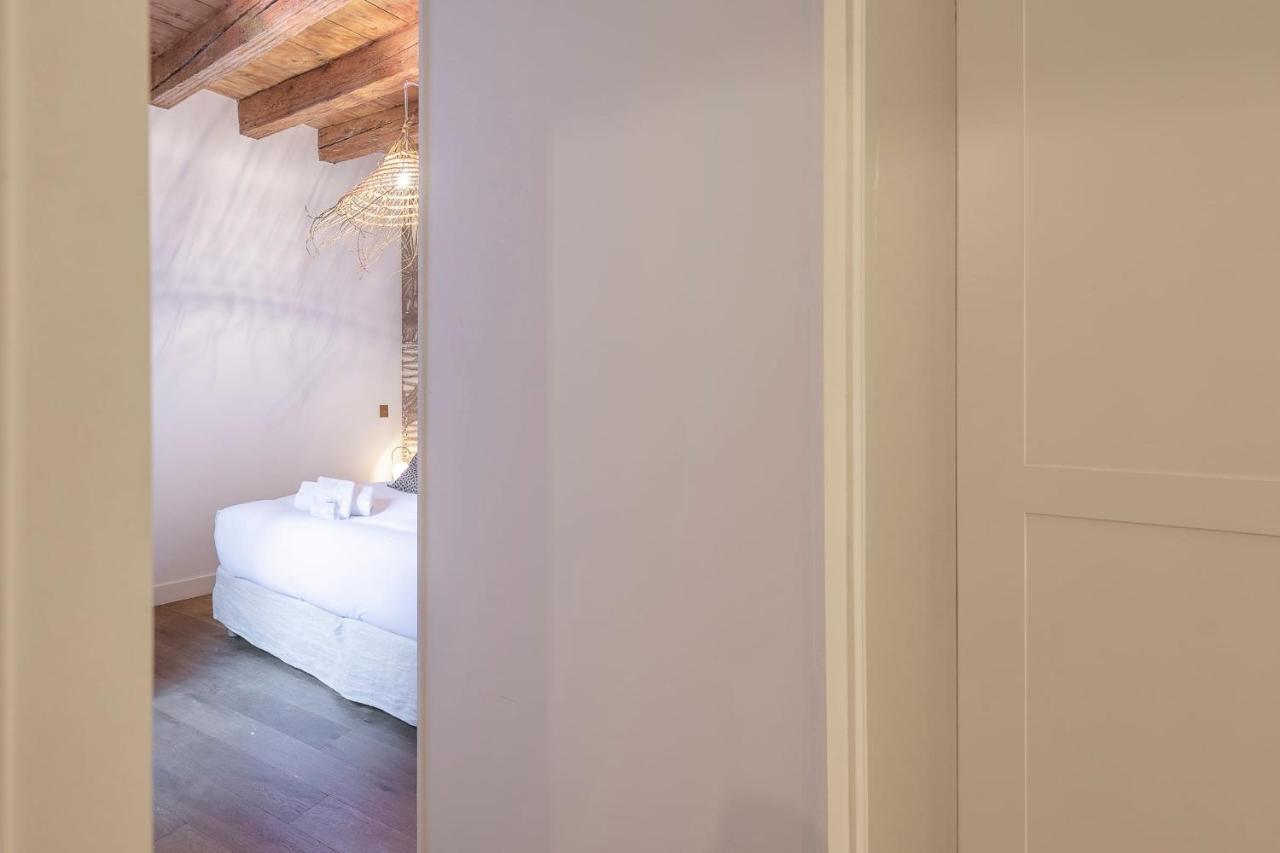Geräumige Wohnung mit 4 Sternen im Herzen der Altstadt Annecy Exterior foto